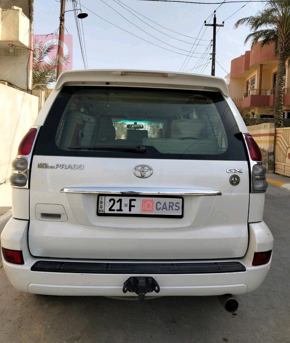 تۆیۆتا لاندكروزر پرادۆ